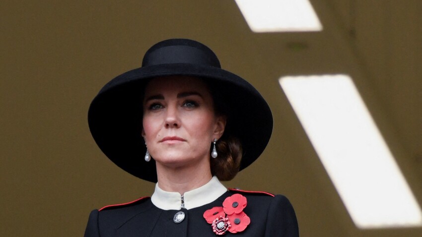Elizabeth II absente : Kate Middleton prend sa relève durant la commémoration - PHOTOS