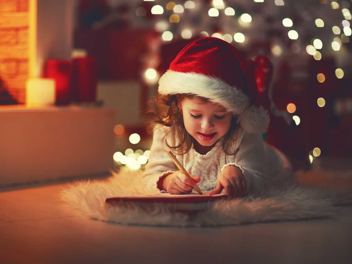 Lettre au père Noël : adresse, date limite, timbre ? Ce qu’il faut savoir pour recevoir une réponse