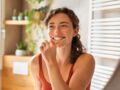 Comment blanchir ses dents naturellement : les solutions efficaces et sans risques