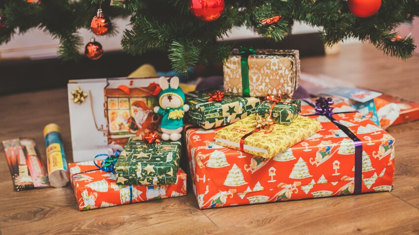 Règle des quatre cadeaux : l'astuce qui séduit de plus en plus de parents à Noël