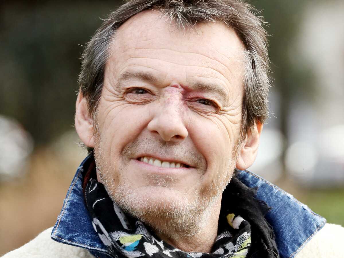 Jean-Luc Reichmann : à 61 ans, il ose une veste en jean ultra-fun et (très) tendance !