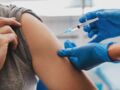 Vaccins anti-Covid-19 : quels sont les derniers effets secondaires recensés ?
