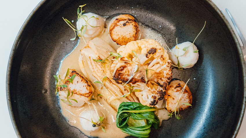 Noix De Saint Jacques Duo De Choux Et Puree De Navet Decouvrez Les Recettes De Cuisine De Femme Actuelle Le Mag