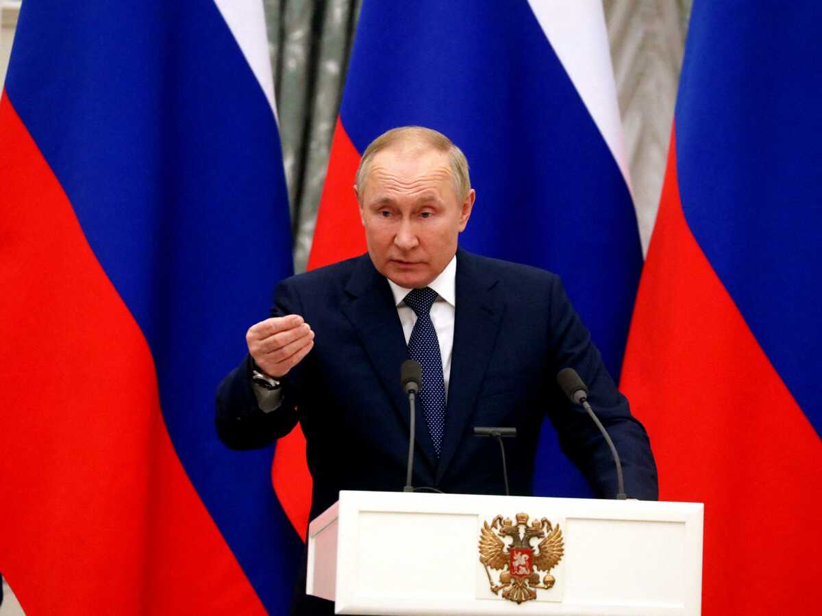 Présidentielle 2022 : Vladimir Poutine félicite Emmanuel Macron, et lui souhaite une "bonne santé"