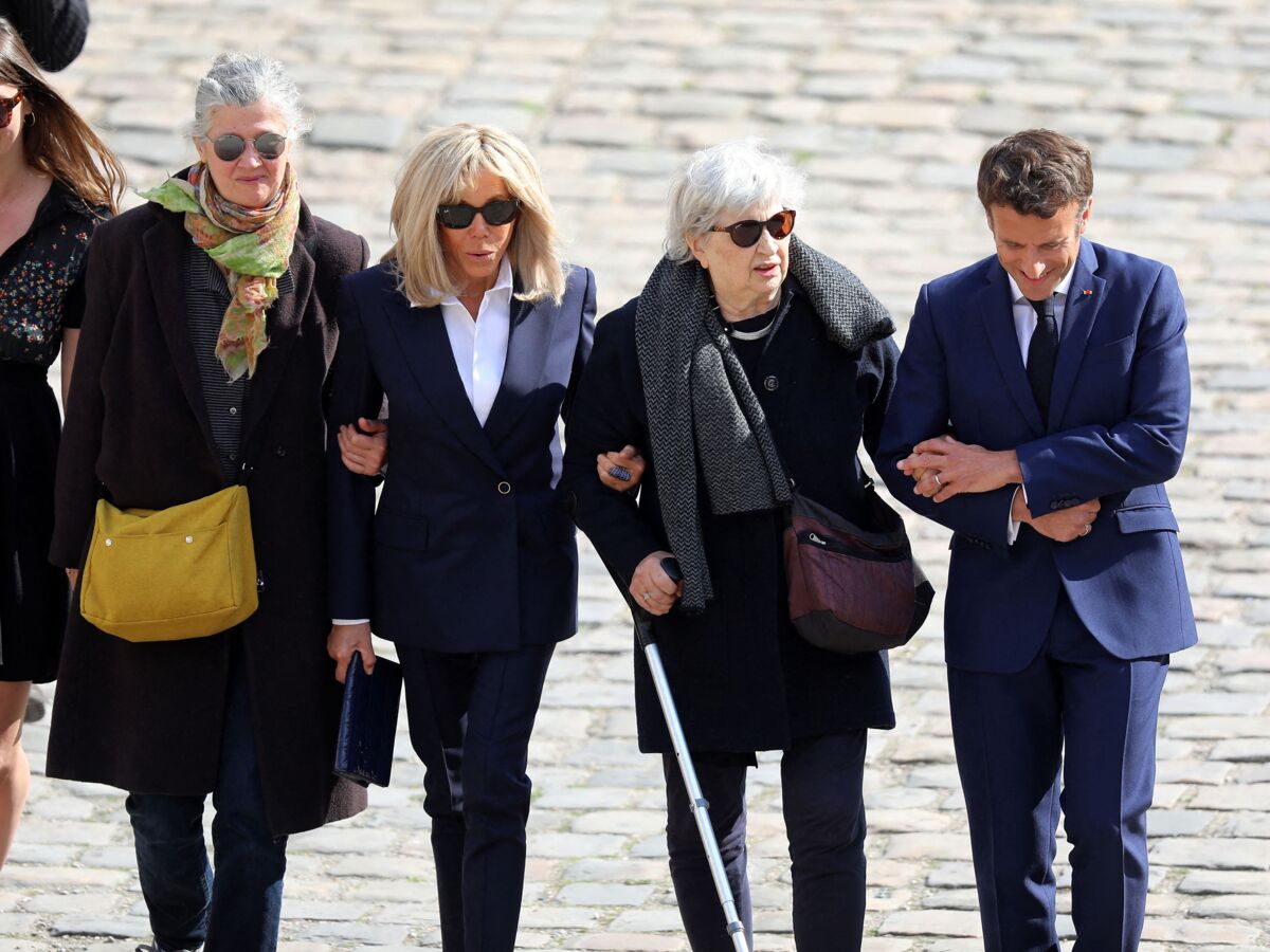 Est Ce Que Carole Bouquet Est La Fille De Michel Bouquet Obsèques de Michel Bouquet : sa veuve soutenue par Emmanuel et Brigitte  Macron : Femme Actuelle Le MAG