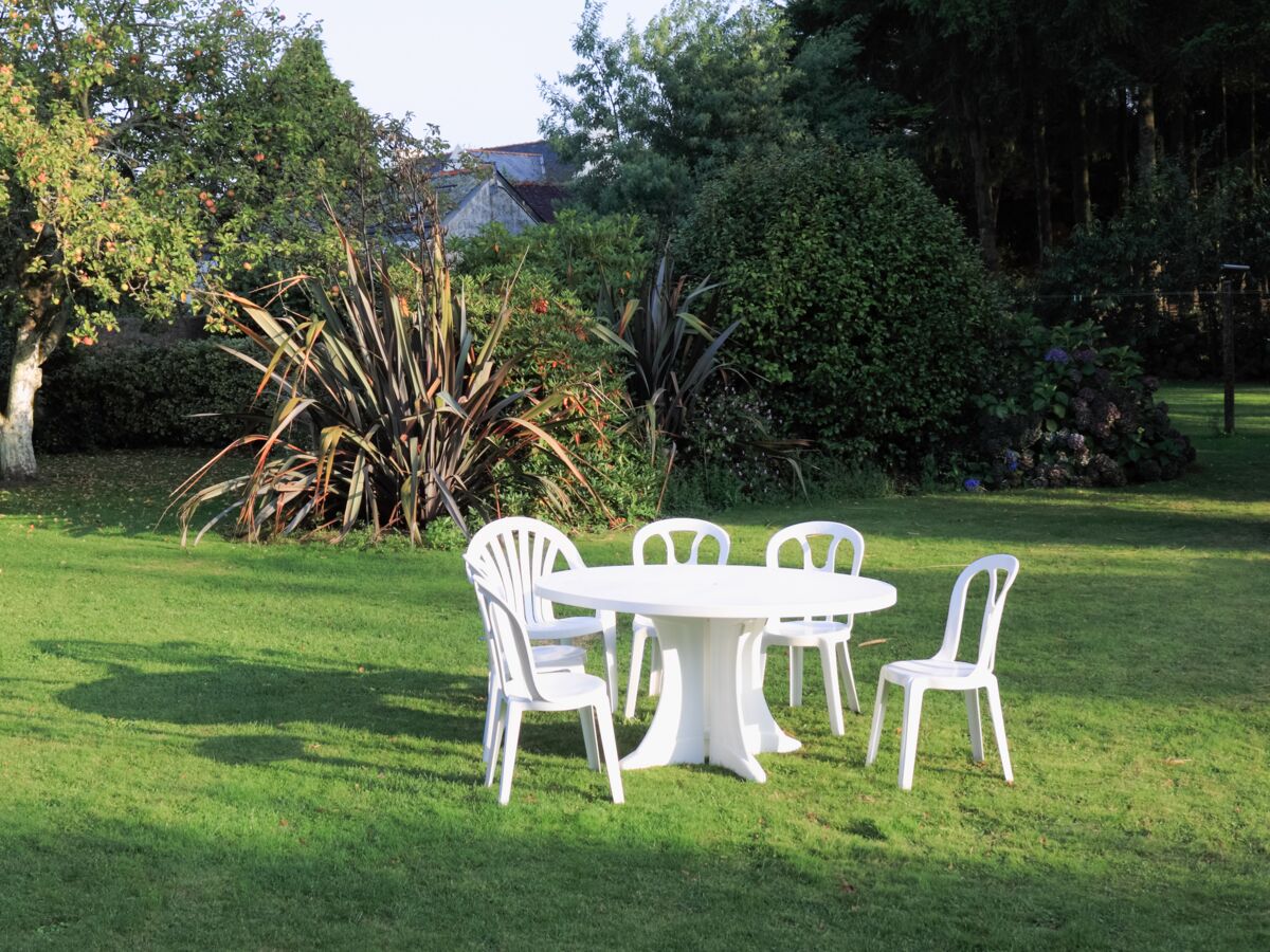 Comment nettoyer table de jardin en plastique