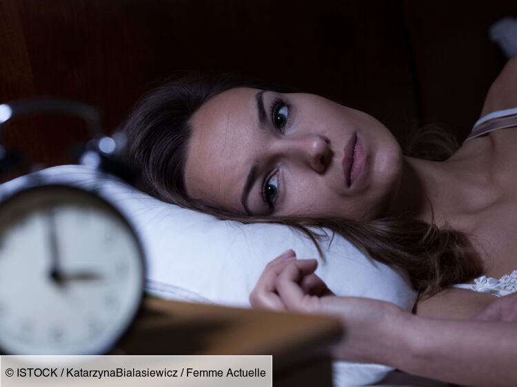 Insomnie : comment se rendormir en cas de réveil nocturne ? Les astuces de Michel Cymes