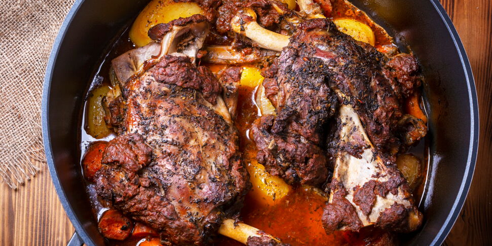 Epaule d'agneau en cocotte facile : découvrez les recettes de cuisine