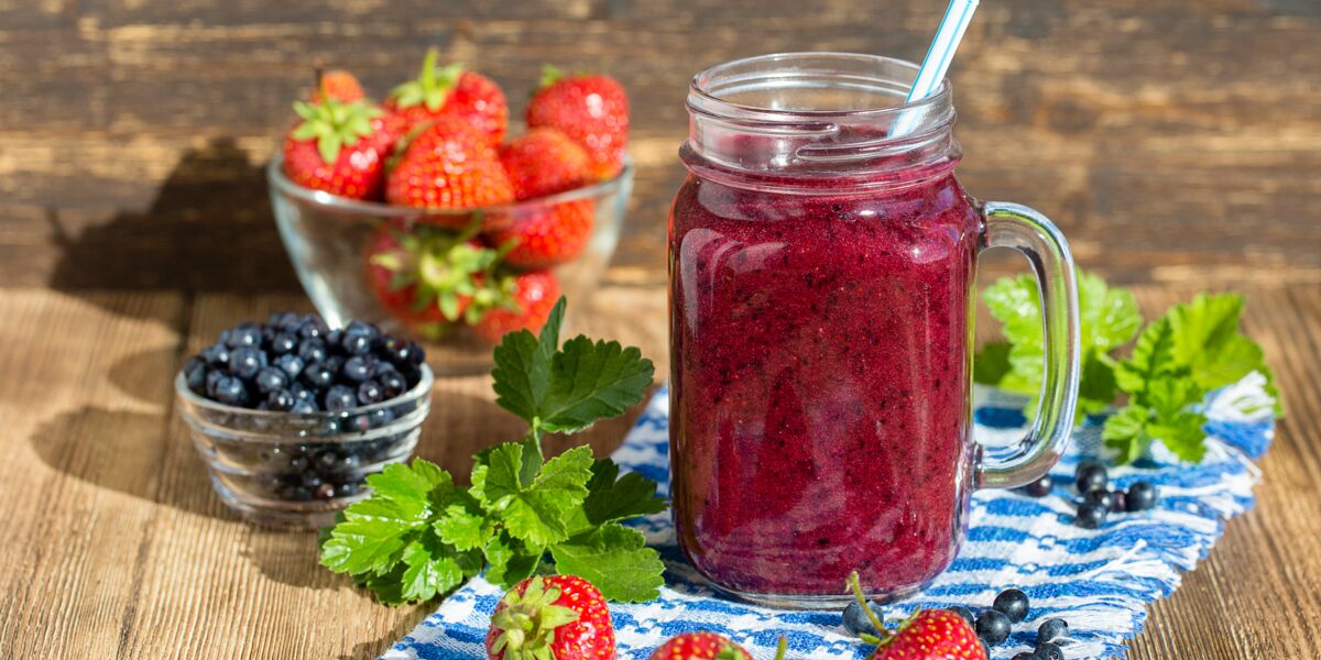 Smoothie aux fruits rouges pour 4 personnes - Recettes - Elle à Table