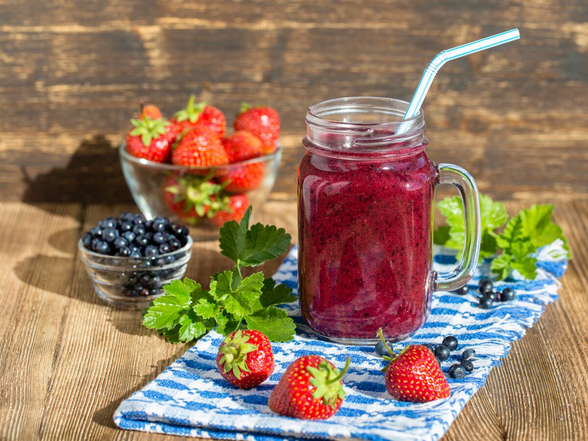 Smoothie onctueux aux fruits rouges