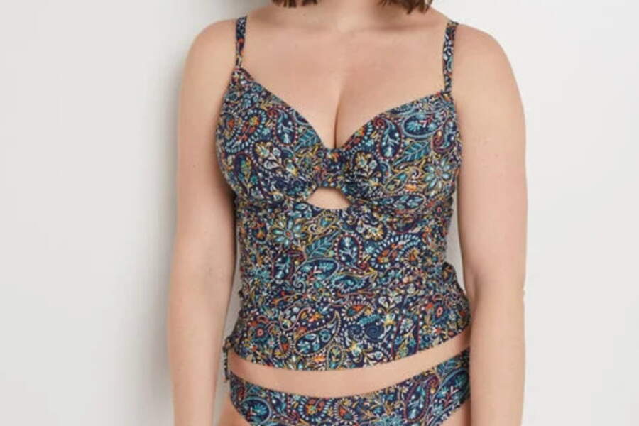Tankini : 10 maillots de bain tendance pour cet été 2022 - Femme Actuelle