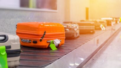 Comment faire entrer plus d'affaires dans votre bagage à main - astuces  pour organiser votre valise - Saketos Blog
