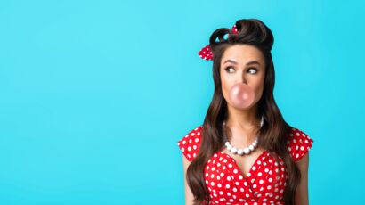 4 astuces pour enlever un chewing-gum collé sur un vêtement : Femme  Actuelle Le MAG