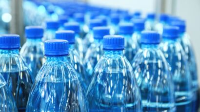 Pénurie : pourquoi les bouteilles d'eau gazeuse désertent les
