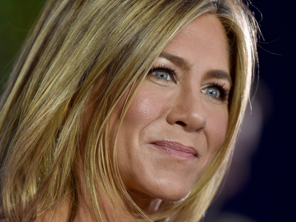 Jennifer Aniston Maillot De Bain Jennifer Aniston : en maillot de bain et sans maquillage, elle surprend les  internautes : Femme Actuelle Le MAG