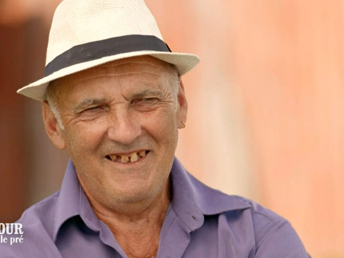 Jean L Amour Est Dans Le Pre