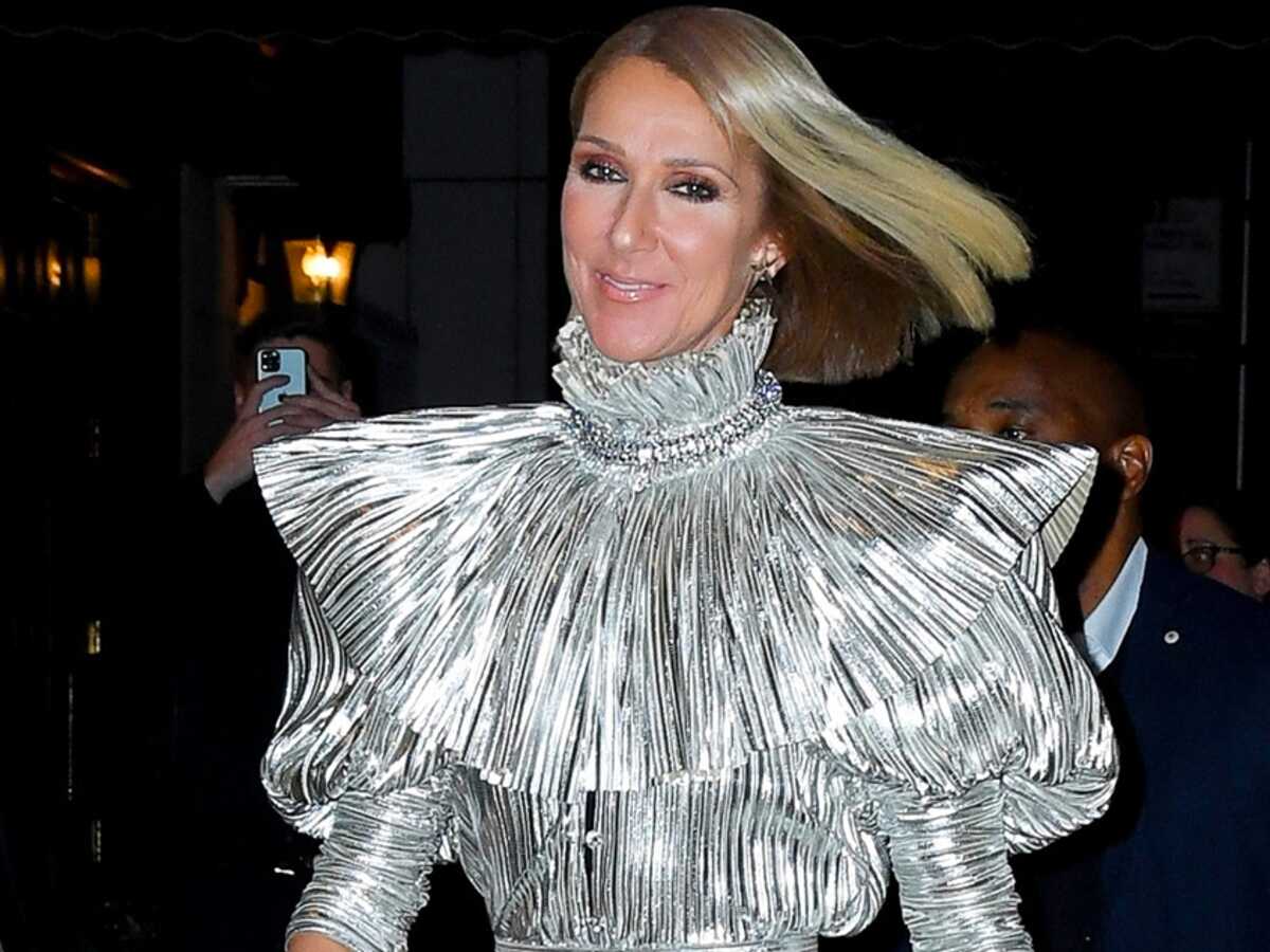Céline Dion sublime en robe à strass et maxi ceinture : elle ressort un cliché avec nostalgie