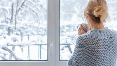 6 astuces simples et économiques pour isoler ses fenêtres du froid : Femme  Actuelle Le MAG