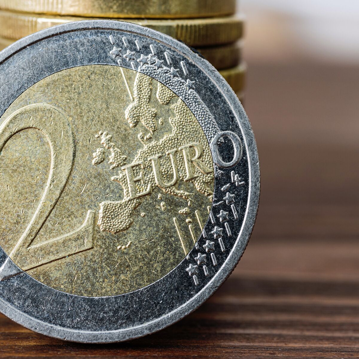 Vérifiez votre porte-monnaie : ces pièces de 2 euros rares valent cher ! :  Femme Actuelle Le MAG