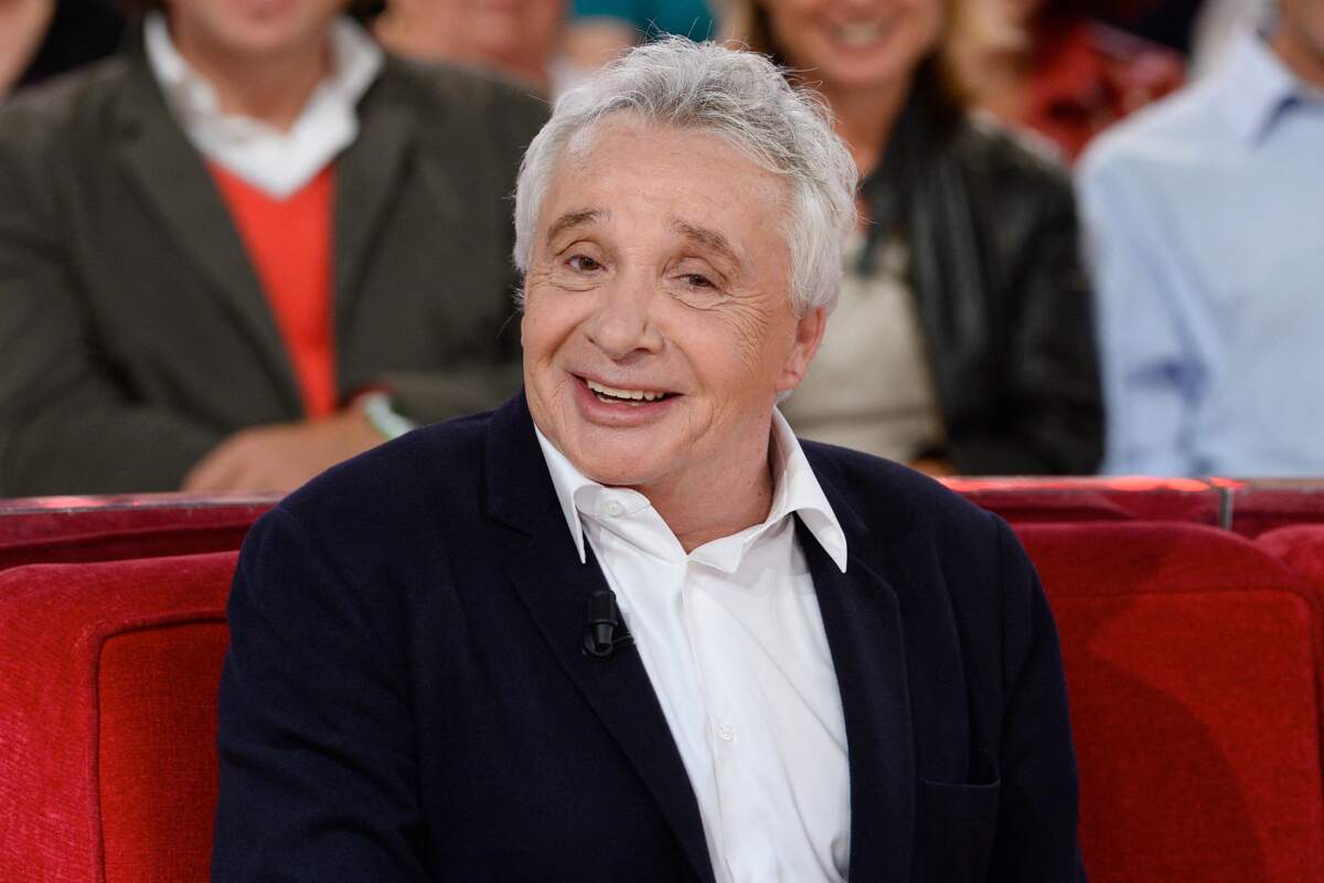 Michel Sardou : son évolution physique en images - PHOTOS : Femme Actuelle  Le MAG