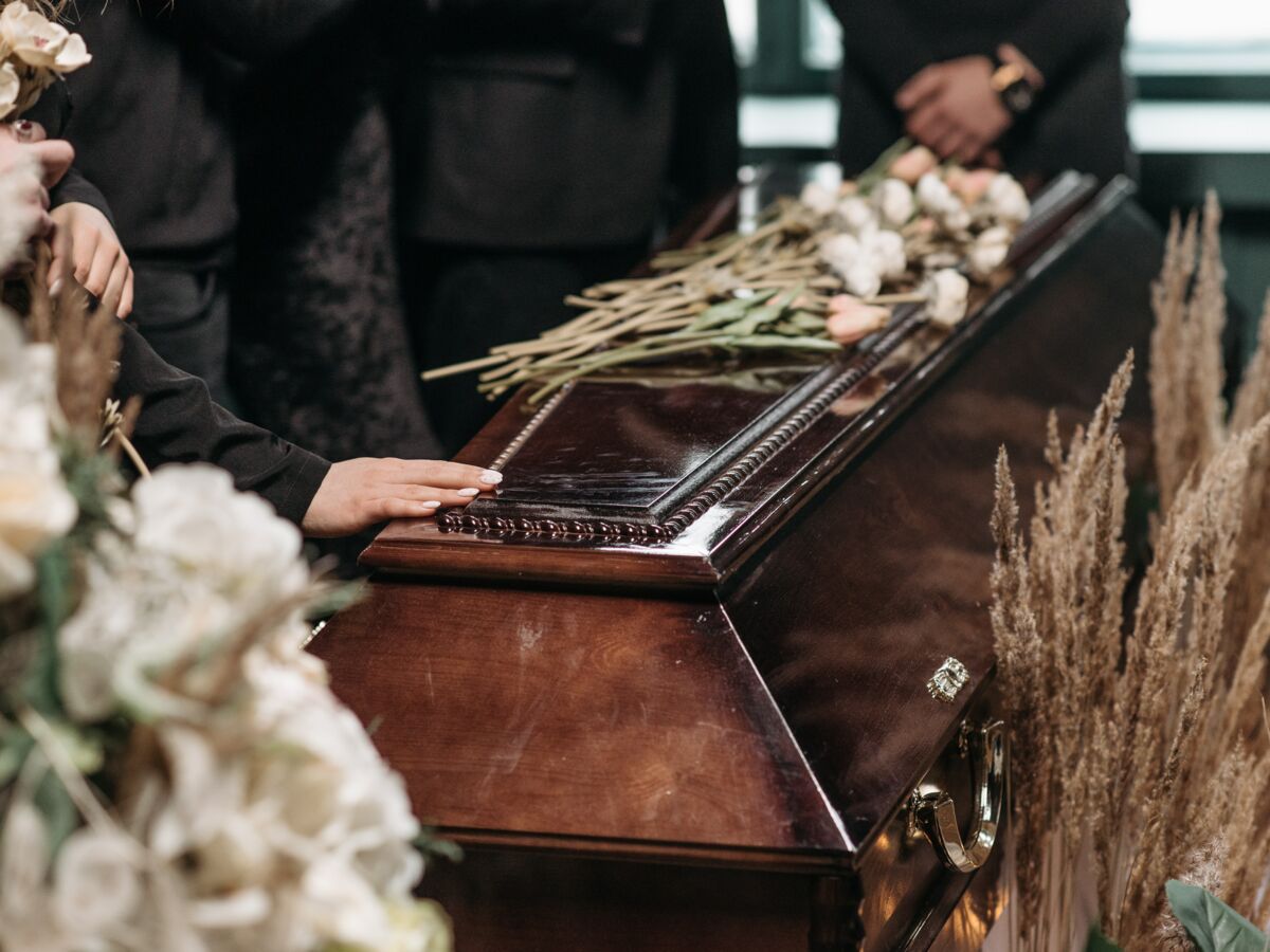 Une entreprise de pompes funèbres devant la justice, soupçonnée de s’être débarrassée de cadavres