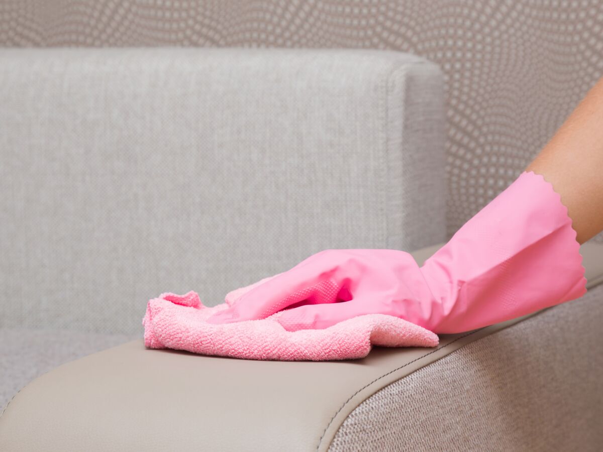 Comment Nettoyer un Canapé Tissu - Tout pratique