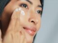Pourquoi il faut éviter d'utiliser votre crème hydratante corps sur le visage