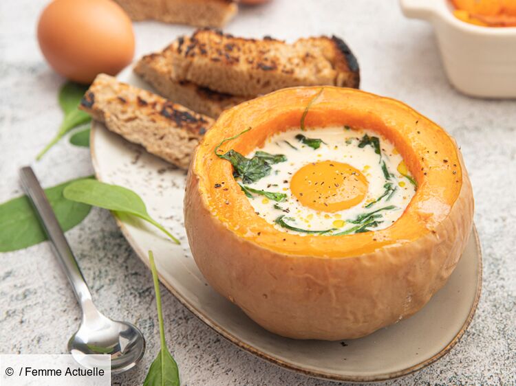 Œuf cocotte aux épinards en coque de butternut facile et rapide