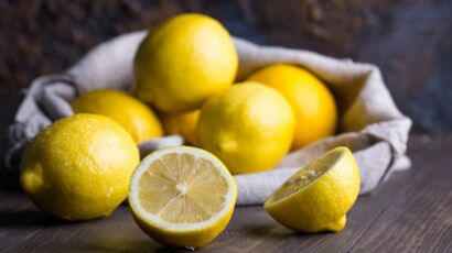 Comment presser un citron sans presse citron ?