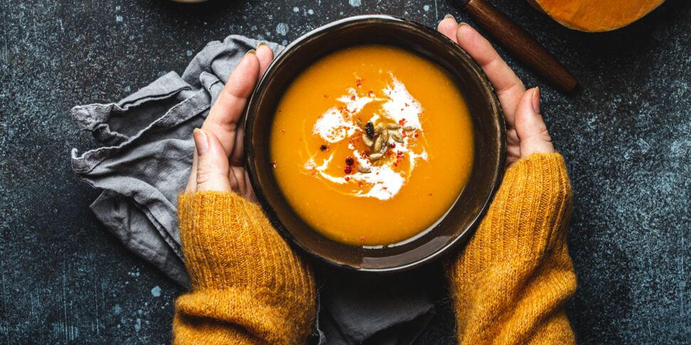 30 délicieuses recettes de soupes bien chaudes et originales pour adorer l’hiver