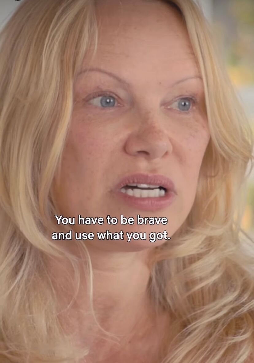 Pamela Anderson Sans Maquillage Elle Se D Voile Naturelle Dans Son Nouveau Documentaire