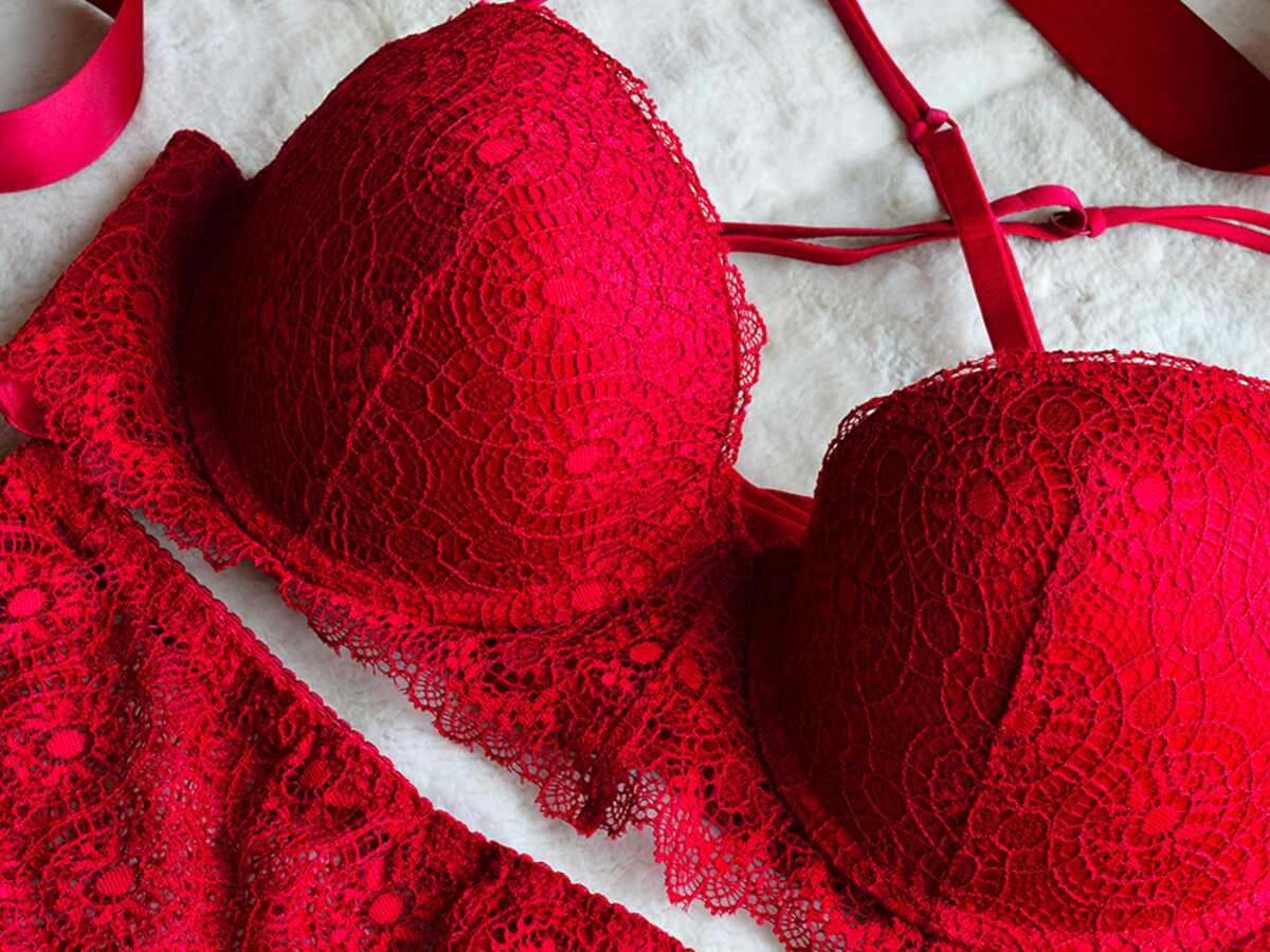 Saint Valentin 2023 : les plus beaux ensembles de lingerie à (s')offrir