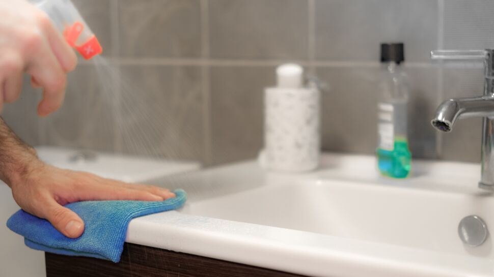 Conseils pour nettoyer facilement votre salle de bain