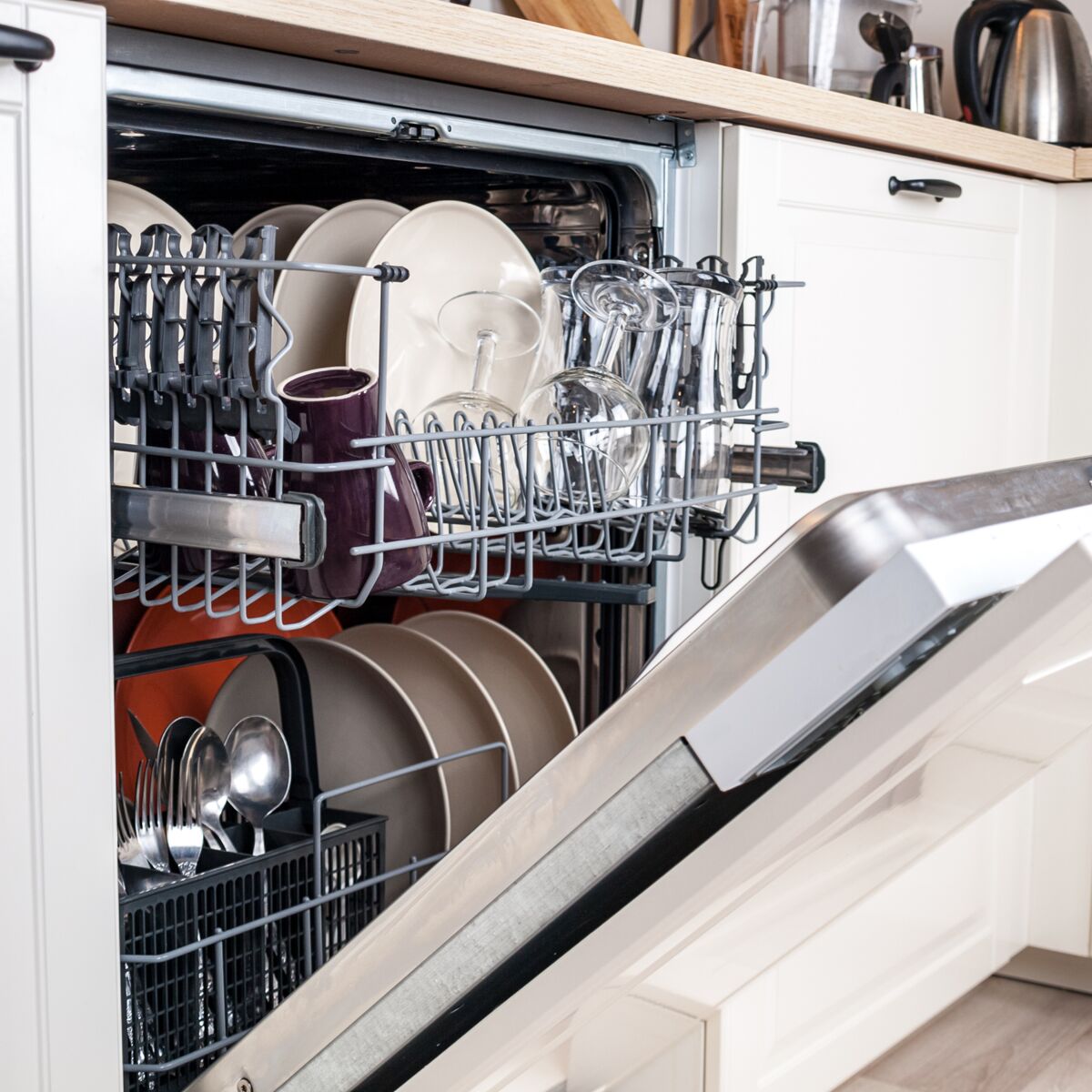 Lave-vaisselle : pourquoi il faut absolument laisser la porte