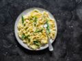 Spaghetti aux asperges et lardons : la recette facile et délicieuse de Julie Andrieu