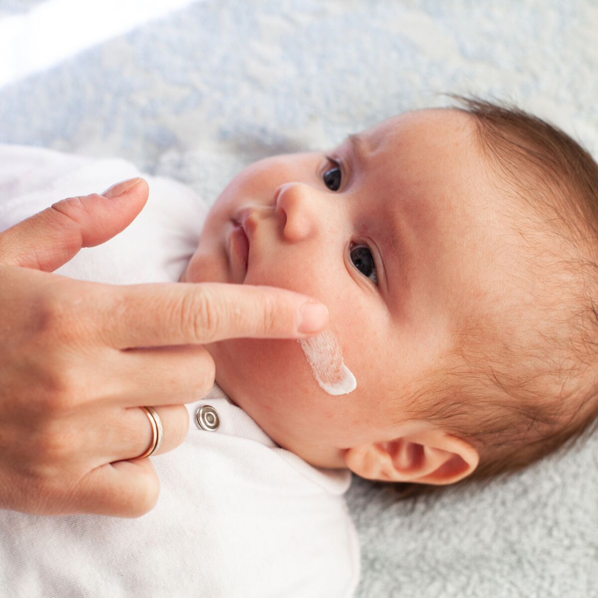 Ces lingettes pour bébé, très vendues en France ne doivent plus