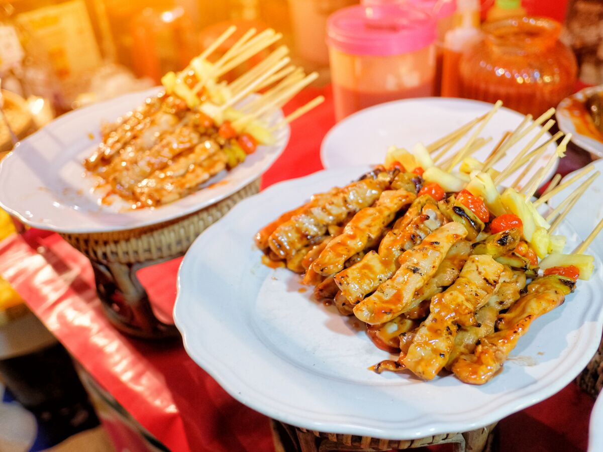 Brochettes de viande et légumes grillées : une explosion de saveurs