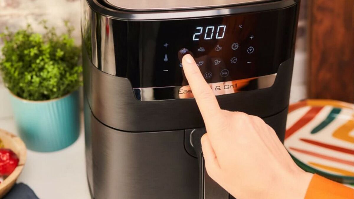 propose une super vente flash à saisir sur ce robot de cuisine  multifonction Moulinex à 149,99 euros : Femme Actuelle Le MAG