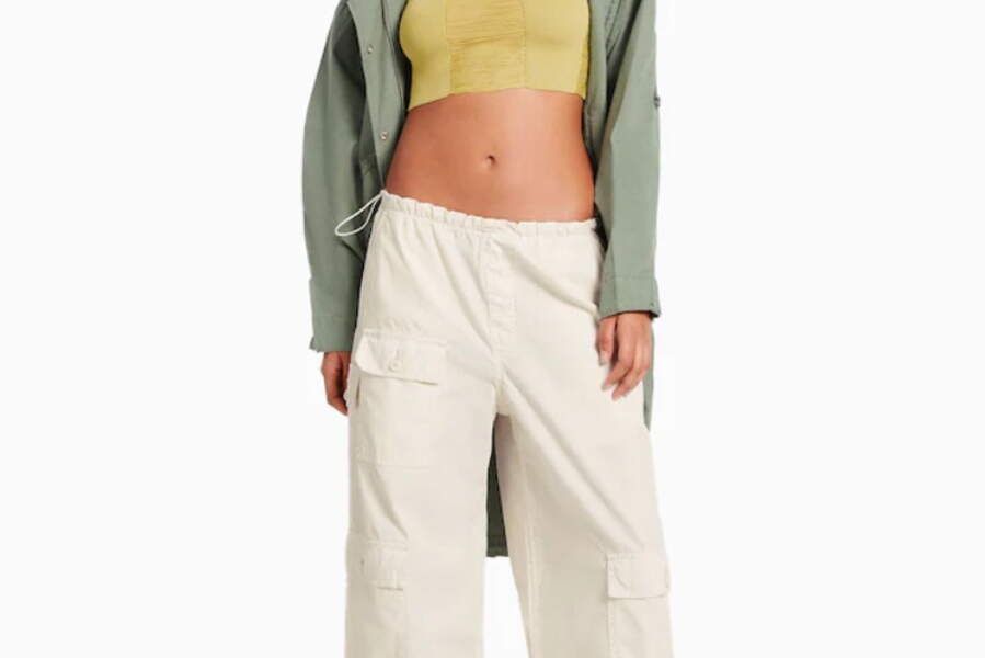 Pantalon cargo : les 15 modèles les plus tendance de la saison - Femme