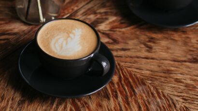 Cette machine à café à grains Philips avec plus de 21.000 avis profite  d'une double promotion exclusive chez  : Femme Actuelle Le MAG