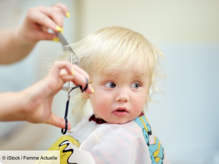 Quand et comment couper les cheveux de bébé ?
