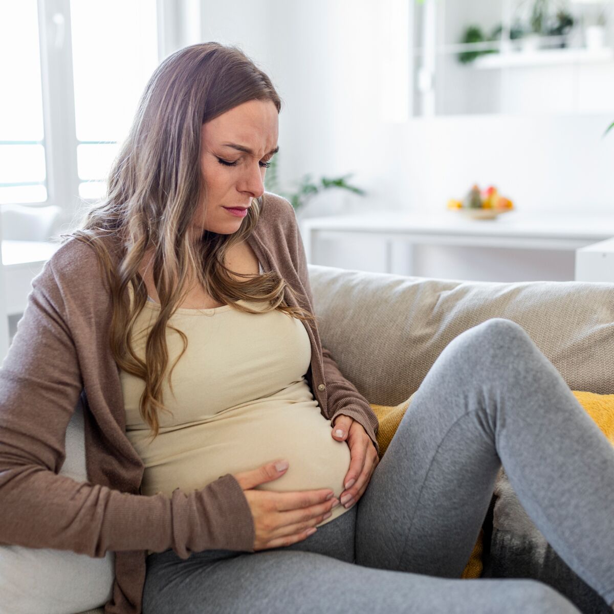 Douleur au bas-ventre pendant la grossesse : quelles peuvent être ces  douleurs chez la femme enceinte ? : Femme Actuelle Le MAG