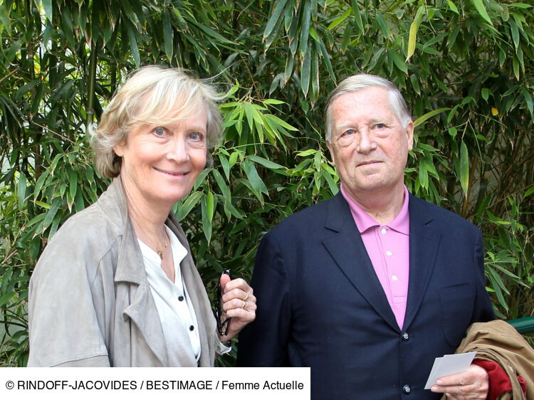 Alain Duhamel qui est son épouse France, qui partage sa vie depuis