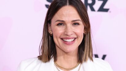 Jennifer Garner dévoile sa routine anti-âge pour afficher une peau