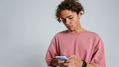 Le téléphone portable: nécessité ou drogue pour les jeunes?