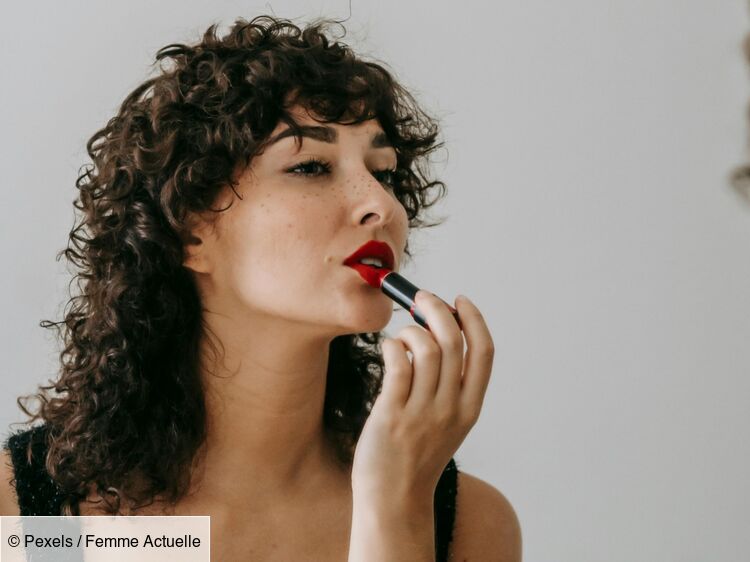 Top 30 des calendriers de l'Avent beauté et maquillage 2023 : Femme  Actuelle Le MAG