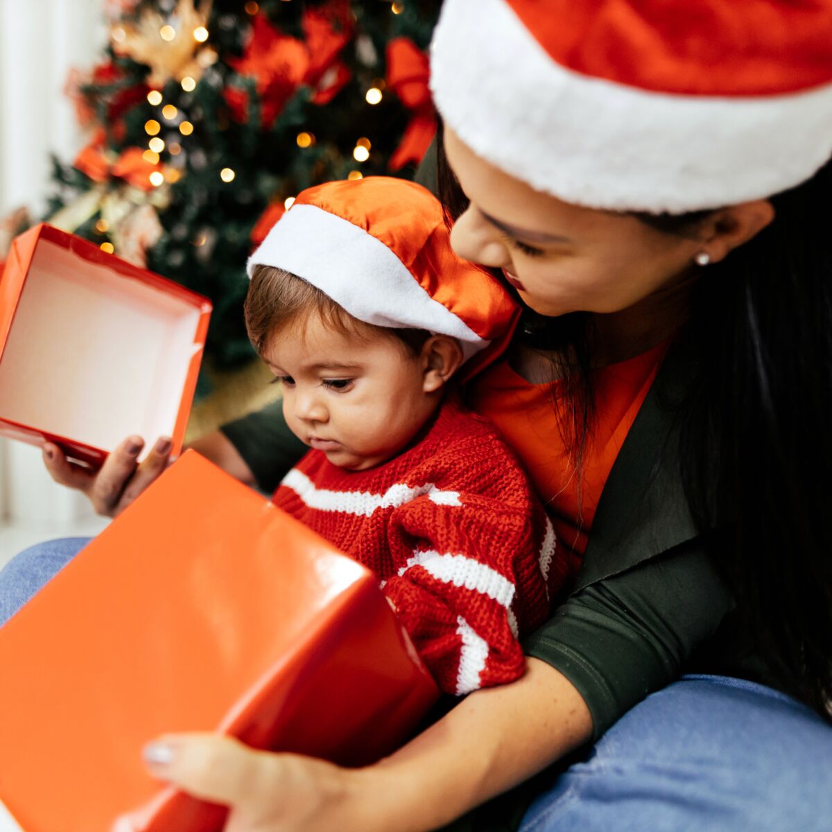 Noël 2023 : idées cadeaux bébé Fille et Garçon (0 à 1 an