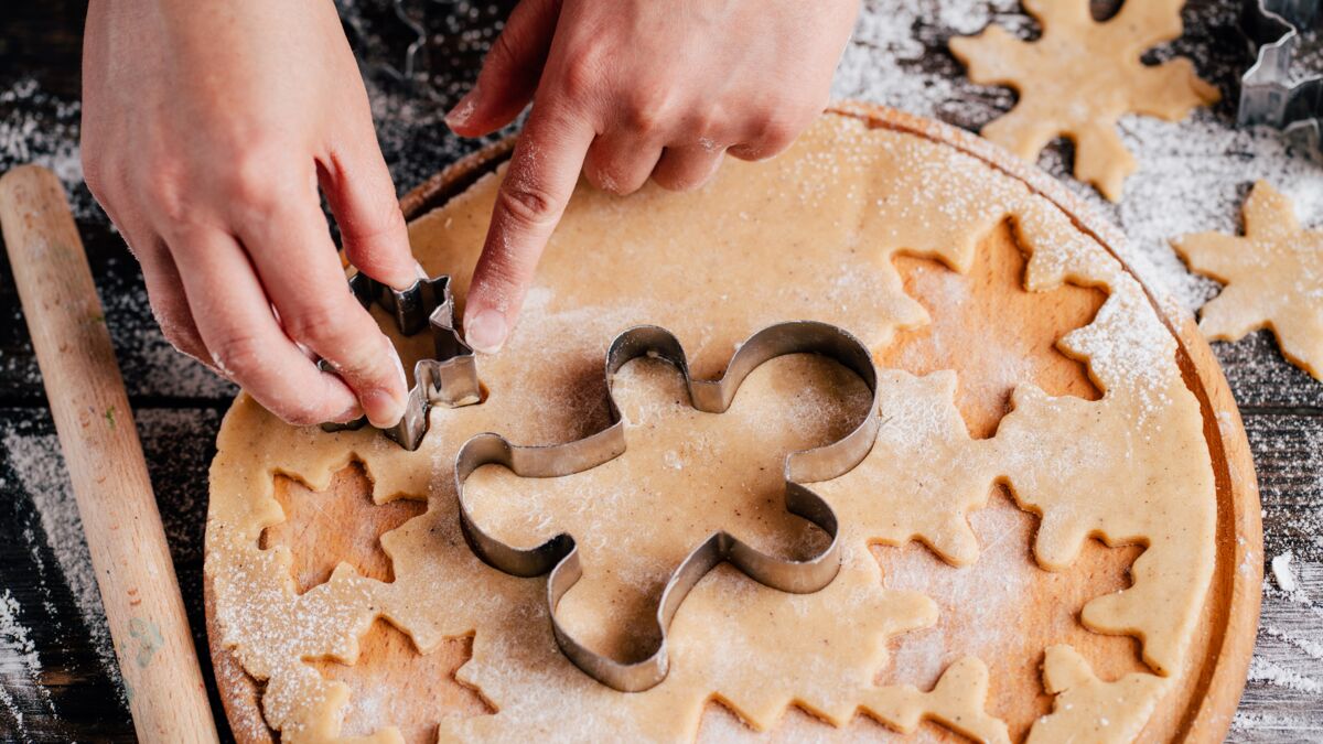 Biscuits de Noël glacés rapide : découvrez les recettes de cuisine de Femme  Actuelle Le MAG