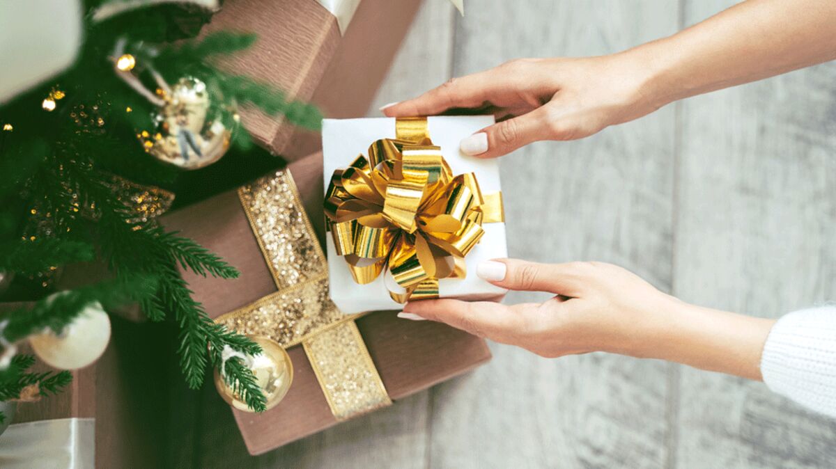 Idées cadeaux Noël 2023 : 30 coffrets beauté à offrir pour faire plaisir -  Femme Actuelle