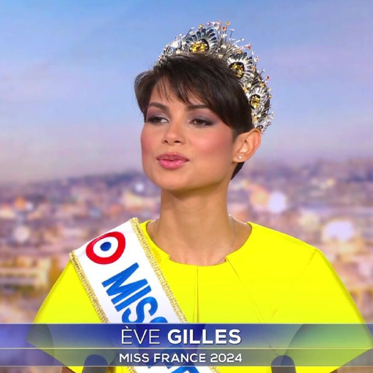 Eve Gilles - Miss France 2024 - La biographie de Eve Gilles - Miss
